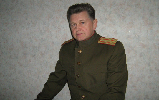 «Песни Победы». В память об отце и обо всех моряках записал песню «Прощайте, скалистые горы» Николай Цветков